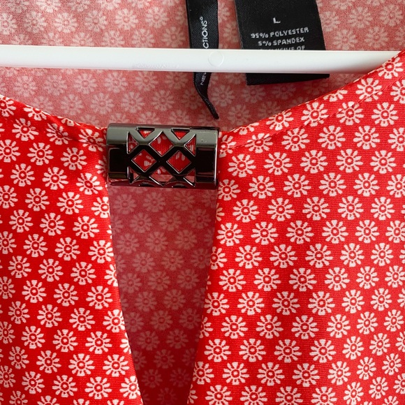 New Directions Formal Women’s Shirt with Neckline Detail size L - Picture 5 of 6